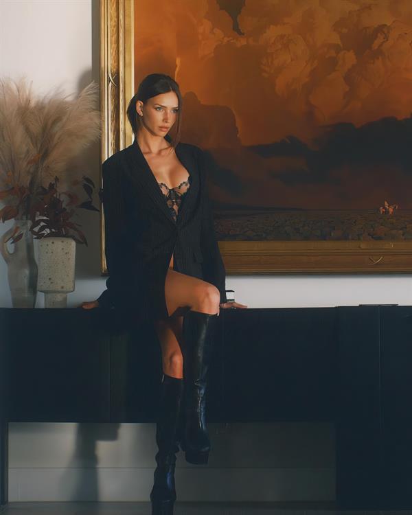 Black boots and Black lingerie