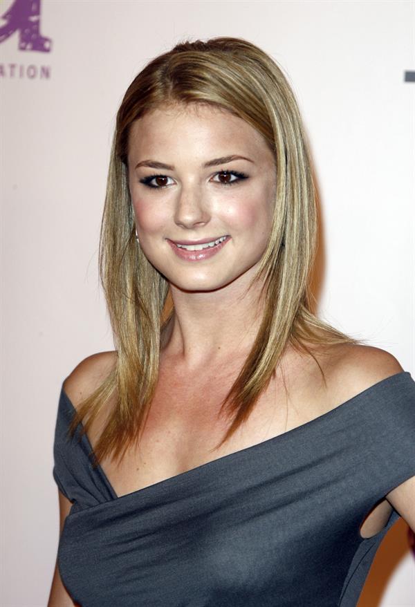 Emily VanCamp