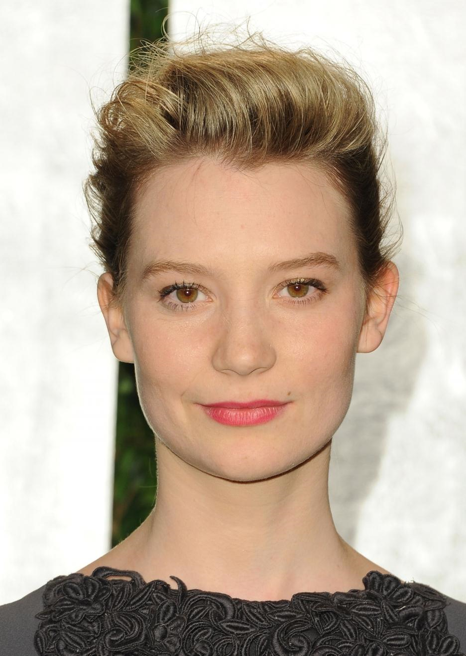 Mia Wasikowska Pictures