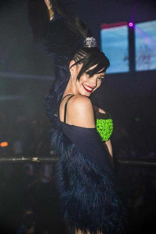 Jessica Sutta in lingerie