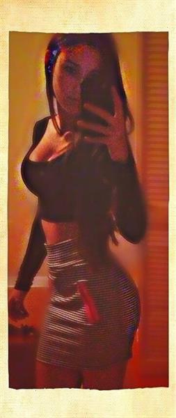 Angie Varona taking a selfie