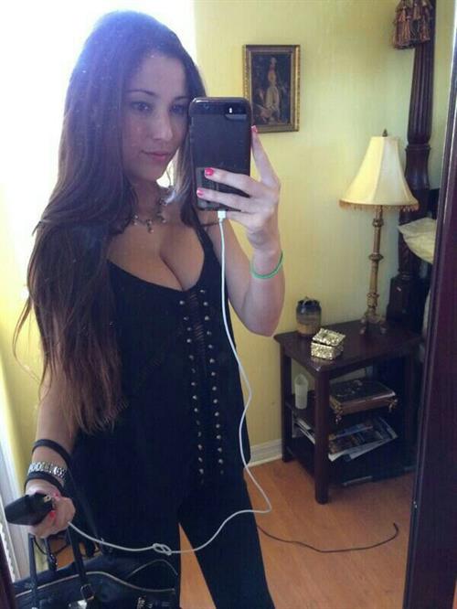 Angie Varona taking a selfie