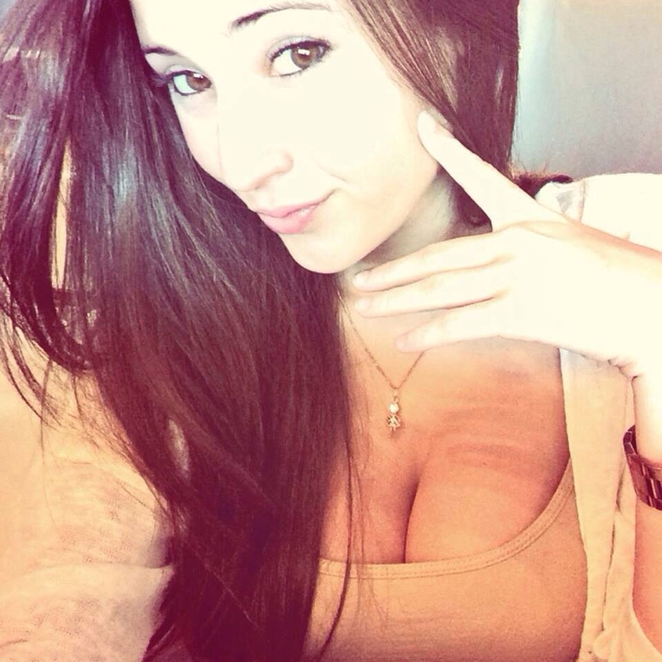 Angie Varona taking a selfie