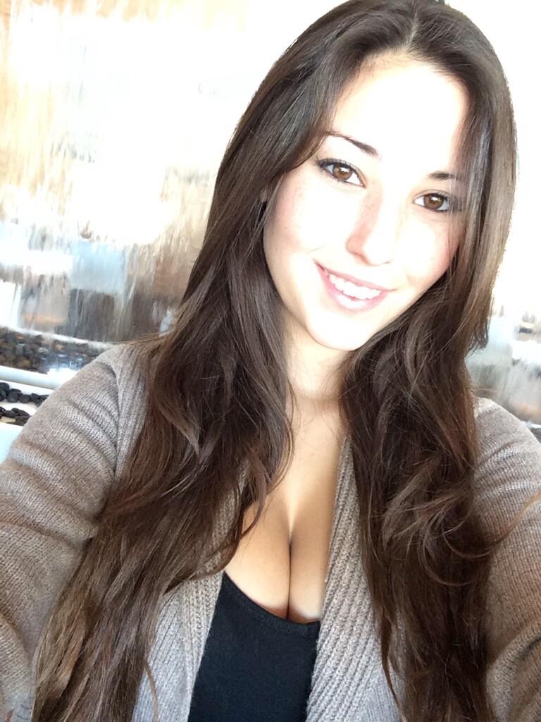 Angie varona фото