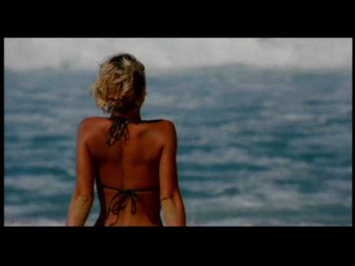 Sanoe Lake in a bikini