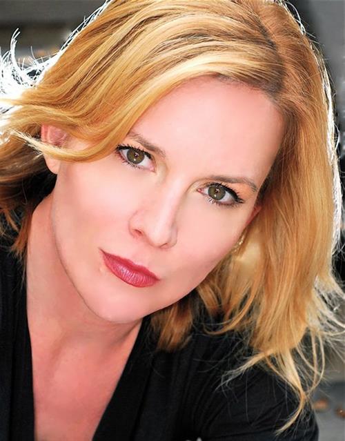 Laurel Holloman