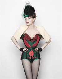 Esmé Bianco in lingerie