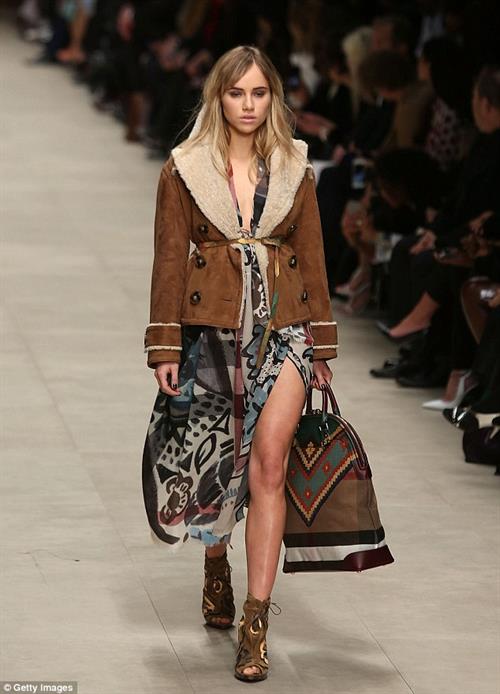 Suki Waterhouse