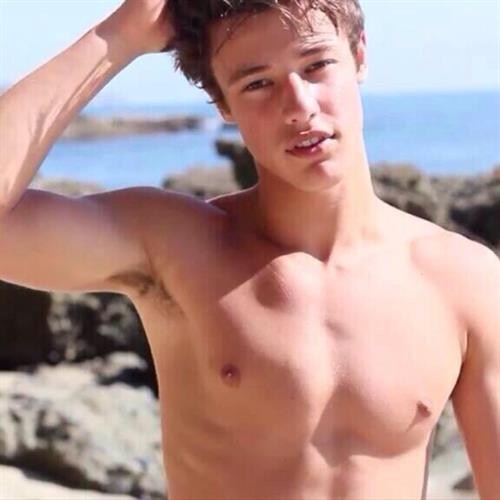 Cameron Dallas Pictures Cameron Dallas