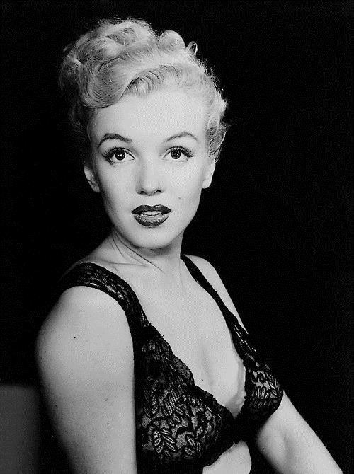 Marilyn Monroe in lingerie