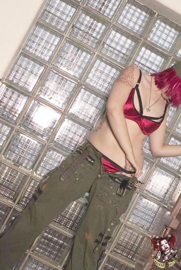 Zoe Quinn in lingerie