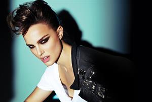 Natalie Portman - Mario Testino Photoshoot 2009 