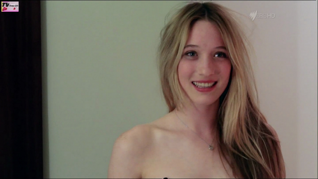 Sophie Lowe