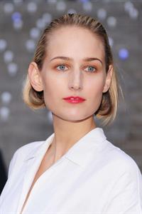 Leelee Sobieski