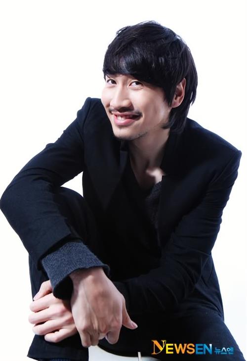 Kwang Soo Lee