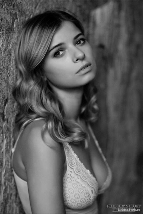 Jana Andreeva in lingerie