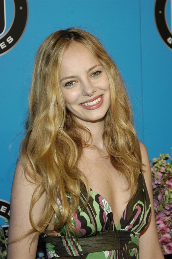 Bijou Phillips